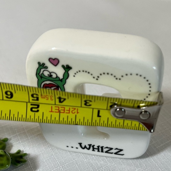 Frog Decor & Letter G with WHIZZ - White and Green. Fun. G-WHIZZ - Picture 5 of 6